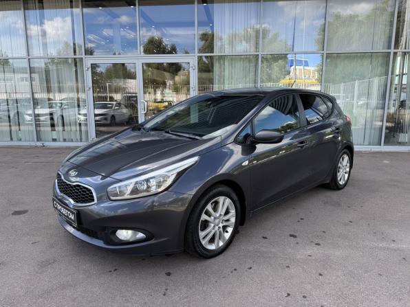 Kia Ceed II с пробегом 2015 года, цена 1 300 000 рублей, 145000 км, хэтчбек, Автокод Объявления