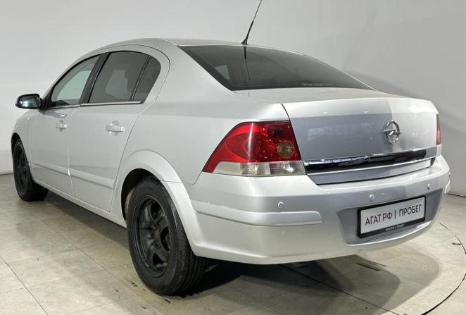 Opel Astra H Рестайлинг с пробегом 2007 года, цена 575 000 рублей, 326129 км, седан, Автокод Объявления
