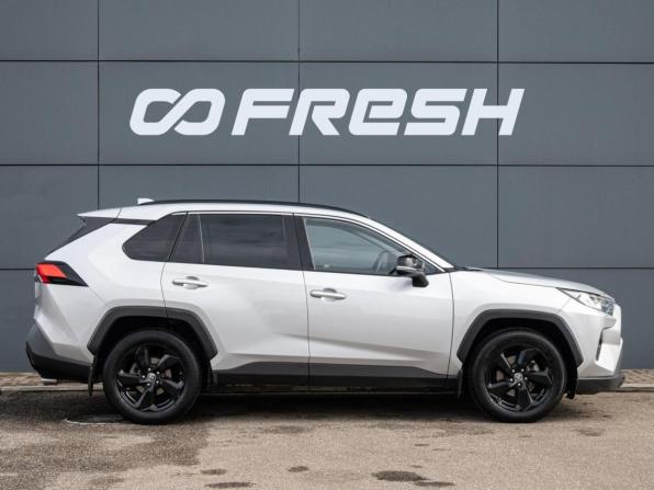 Toyota RAV4 V (XA50) с пробегом 2021 года, цена 2 900 000 рублей, 126359 км, внедорожник, Автокод Объявления
