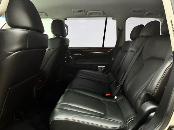 Lexus LX III Рестайлинг 2 с пробегом 2016 года, цена 6 269 000 рублей, 118461 км, внедорожник, Автокод Объявления