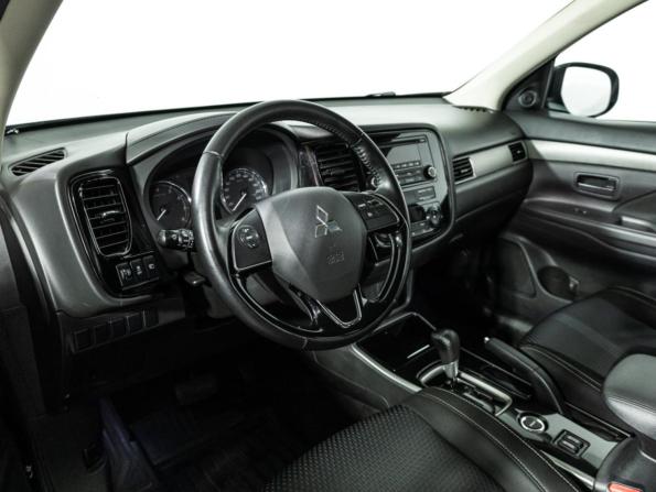 Mitsubishi Outlander III Рестайлинг 2 с пробегом 2017 года, цена 1 449 777 рублей, 193518 км, внедорожник, Автокод Объявления