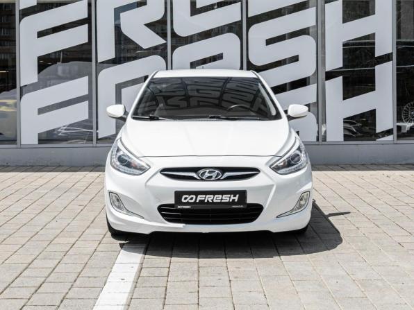 Hyundai Solaris I с пробегом 2013 года, цена 1 029 800 рублей, 138213 км, седан, Автокод Объявления