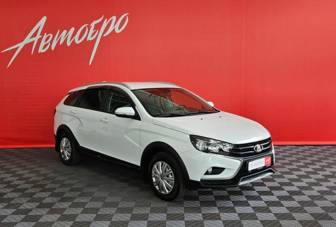 Lada (ВАЗ) Vesta I с пробегом 2021 года, цена 1 377 000 рублей, 60451 км, универсал, Автокод Объявления