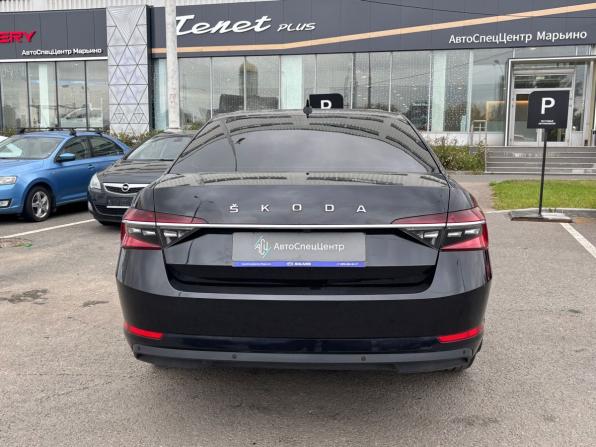 Skoda Superb III Рестайлинг с пробегом 2020 года, цена 2 148 000 рублей, 196092 км, лифтбек, Автокод Объявления