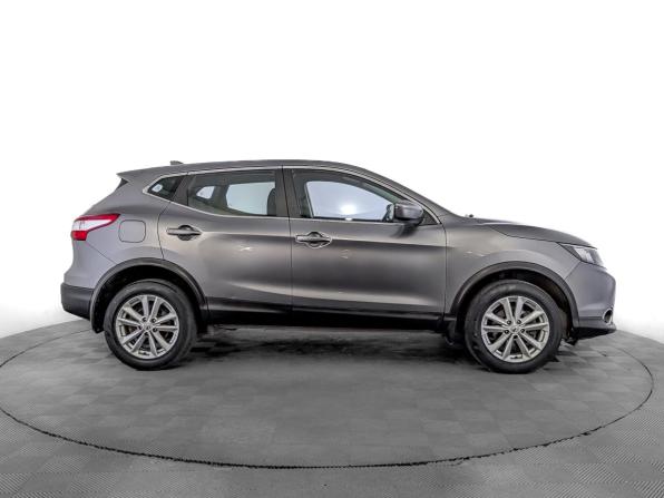 Nissan Qashqai II с пробегом 2018 года, цена 1 700 000 рублей, 79865 км, внедорожник, Автокод Объявления