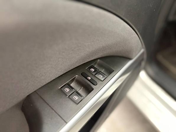 SEAT Leon II Рестайлинг с пробегом 2012 года, цена 833 000 рублей, 114023 км, хэтчбек, Автокод Объявления