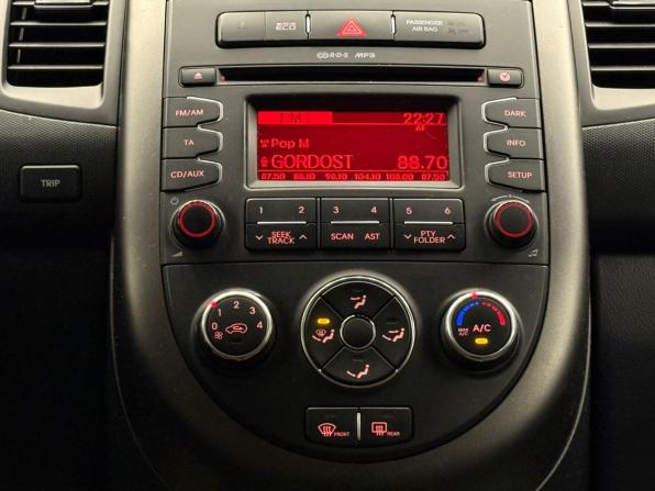 Kia Soul I Рестайлинг с пробегом 2012 года, цена 999 000 рублей, 131280 км, хэтчбек, Автокод Объявления