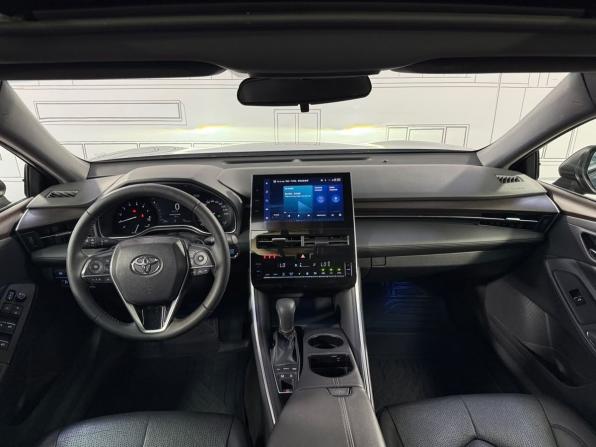 Toyota Avalon V с пробегом 2022 года, цена 3 730 000 рублей, 67000 км, седан, Автокод Объявления