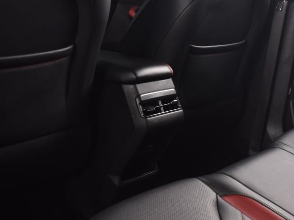 Geely Coolray I Рестайлинг с пробегом 2023 года, цена 2 129 995 рублей, 51284 км, внедорожник, Автокод Объявления