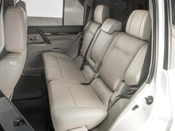 Mitsubishi Pajero IV Рестайлинг 2 с пробегом 2017 года, цена 2 899 000 рублей, 103932 км, внедорожник, Автокод Объявления