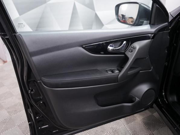Nissan Qashqai II с пробегом 2017 года, цена 1 750 000 рублей, 69089 км, внедорожник, Автокод Объявления