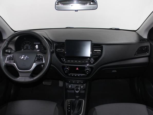 Hyundai Solaris II Рестайлинг с пробегом 2021 года, цена 1 599 900 рублей, 83671 км, седан, Автокод Объявления