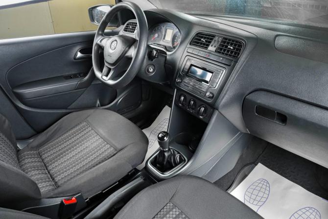 Volkswagen Polo V Рестайлинг с пробегом 2018 года, цена 769 000 рублей, 276000 км, седан, Автокод Объявления