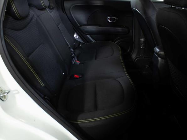 Kia Soul II Рестайлинг с пробегом 2016 года, цена 1 405 000 рублей, 192676 км, хэтчбек, Автокод Объявления