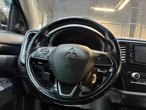 Mitsubishi Outlander III Рестайлинг 3 с пробегом 2020 года, цена 2 127 000 рублей, 110000 км, внедорожник, Автокод Объявления