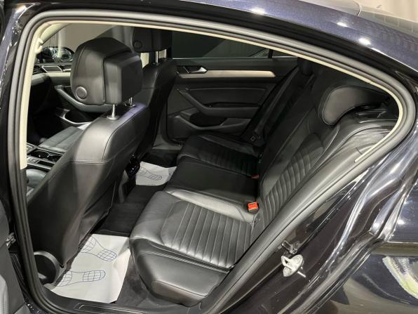 Volkswagen Passat B8 с пробегом 2017 года, цена 1 690 000 рублей, 191407 км, седан, Автокод Объявления