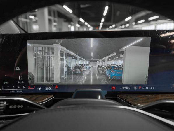 Cadillac Escalade V Рестайлинг с пробегом 2025 года, цена 20 700 000 рублей, 400 км, внедорожник, Автокод Объявления