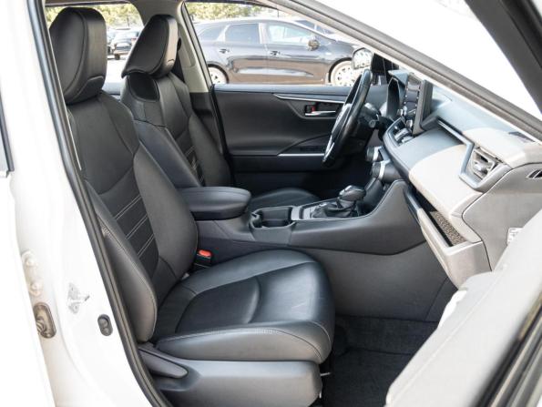 Toyota RAV4 V (XA50) с пробегом 2022 года, цена 2 950 000 рублей, 94656 км, внедорожник, Автокод Объявления