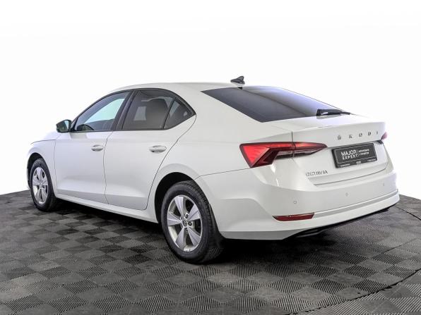 Skoda Octavia IV (A8) с пробегом 2022 года, цена 2 235 000 рублей, 95417 км, лифтбек, Автокод Объявления