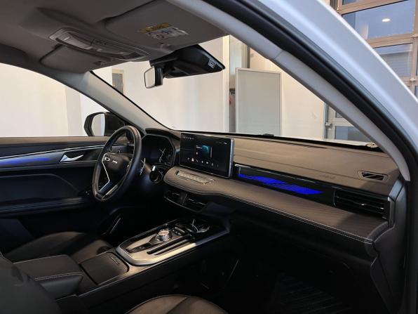 Haval Jolion I Рестайлинг с пробегом 2024 года, цена 2 240 000 рублей, 26188 км, внедорожник, Автокод Объявления