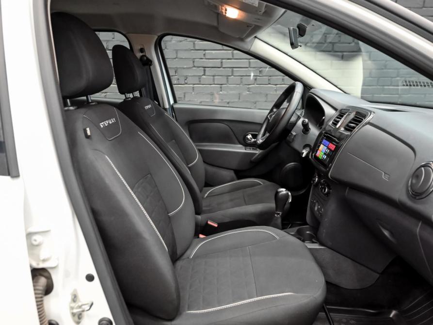 Renault Sandero II Рестайлинг Екатеринбург  - изображение 11