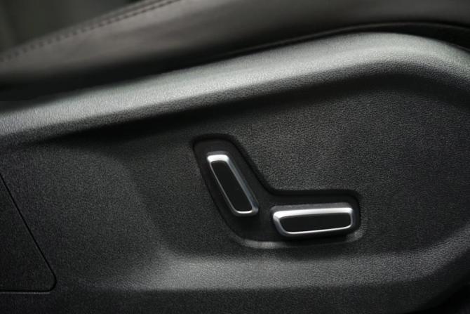 Geely Monjaro I Рестайлинг (China Market) с пробегом 2024 года, цена 3 499 000 рублей, 32000 км, внедорожник, Автокод Объявления