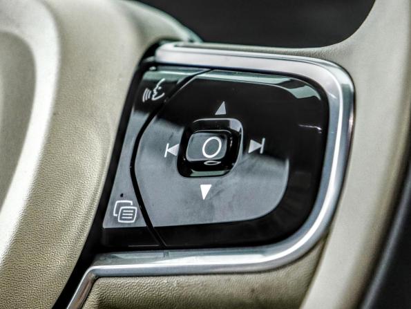 Volvo V90 Cross Country I с пробегом 2017 года, цена 2 580 000 рублей, 181249 км, универсал, Автокод Объявления