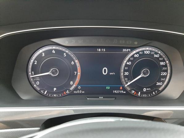 Volkswagen Tiguan II с пробегом 2018 года, цена 2 399 000 рублей, 192718 км, внедорожник, Автокод Объявления