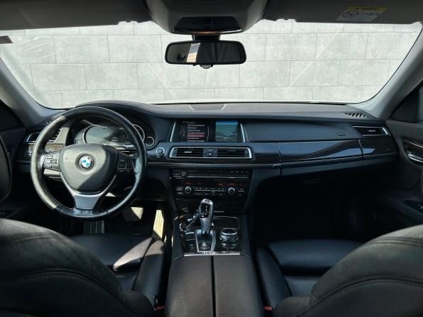 BMW 7 серии V (F01/F02/F04) Рестайлинг с пробегом 2015 года, цена 2 050 000 рублей, 273100 км, седан, Автокод Объявления