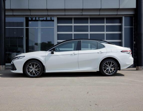 Toyota Camry VIII (XV70) Рестайлинг с пробегом 2021 года, цена 2 940 000 рублей, 88832 км, седан, Автокод Объявления