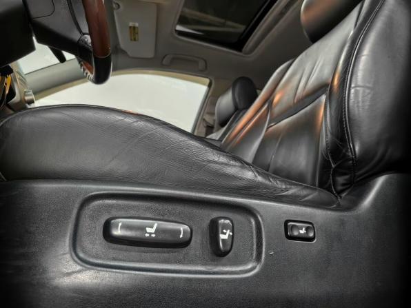 Lexus RX II с пробегом 2004 года, цена 1 580 000 рублей, 186000 км, внедорожник, Автокод Объявления