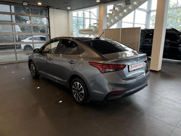 Hyundai Solaris II с пробегом 2018 года, цена 1 254 000 рублей, 138926 км, седан, Автокод Объявления