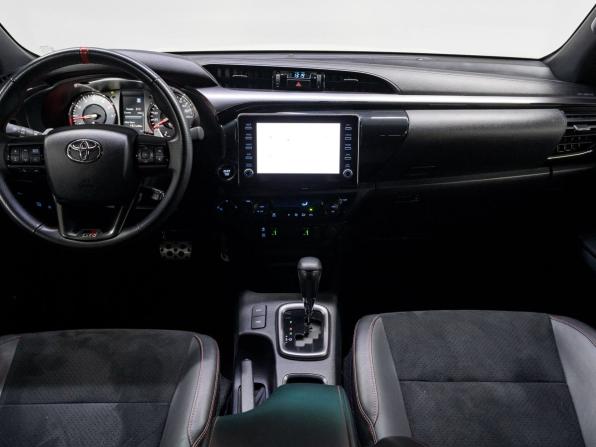Toyota Hilux VIII Рестайлинг 2 с пробегом 2022 года, цена 6 849 000 рублей, 8613 км, пикап, Автокод Объявления