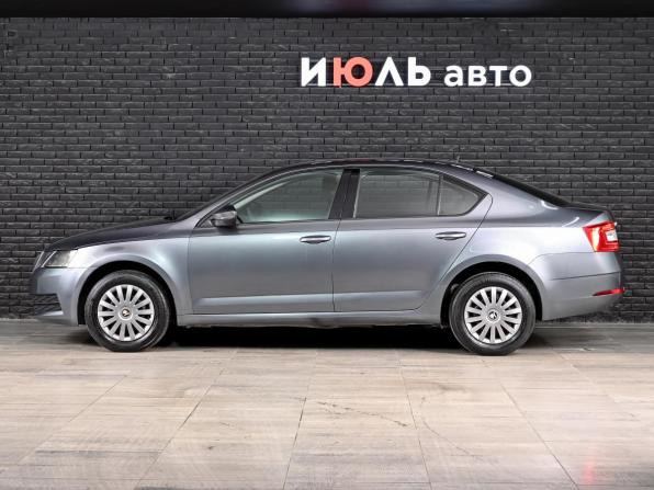 Skoda Octavia III (A7) Рестайлинг с пробегом 2017 года, цена 1 580 000 рублей, 97393 км, лифтбек, Автокод Объявления