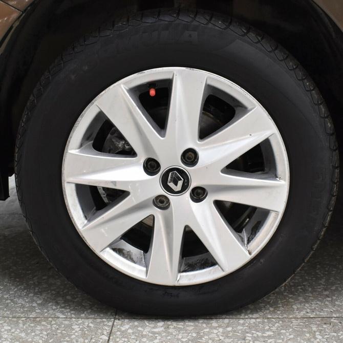 Renault Logan II Рестайлинг Москва  - изображение 16