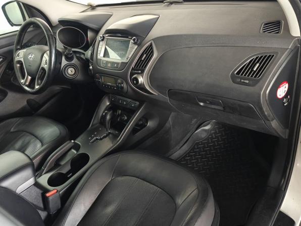 Hyundai ix35 I Рестайлинг с пробегом 2014 года, цена 1 100 000 рублей, 276553 км, внедорожник, Автокод Объявления