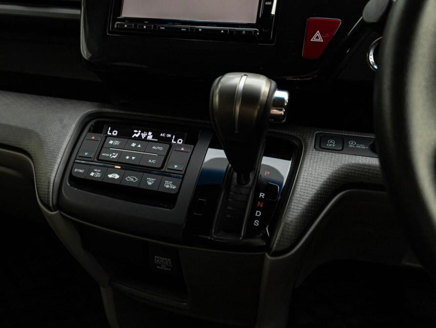Honda Stepwgn V Краснодар  - изображение 12