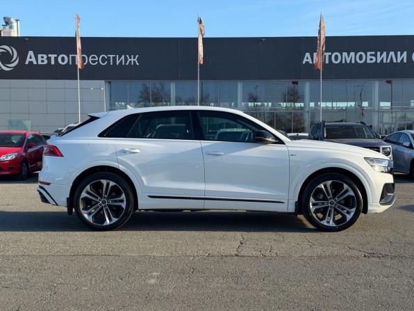 Audi Q8 I (4M) с пробегом 2018 года, цена 5 950 000 рублей, 44777 км, внедорожник, Автокод Объявления