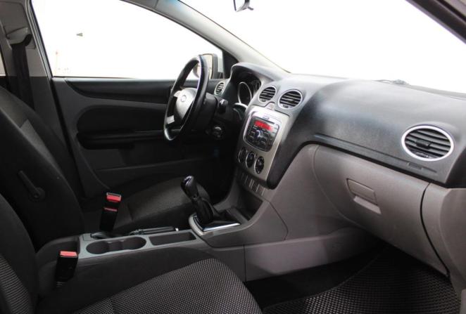 Ford Focus II Рестайлинг с пробегом 2010 года, цена 650 000 рублей, 197404 км, седан, Автокод Объявления
