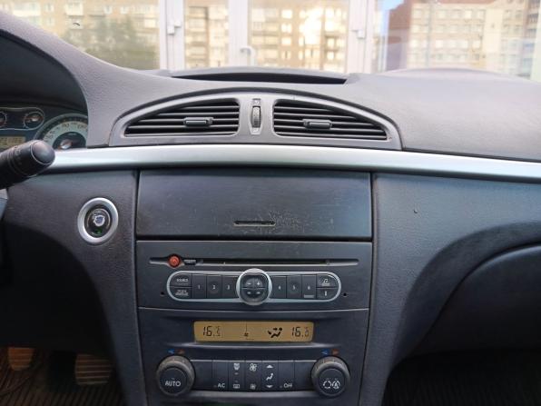 Renault Laguna II Рестайлинг с пробегом 2006 года, цена 229 800 рублей, 230000 км, лифтбек, Автокод Объявления