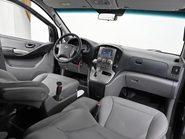 Hyundai Grand Starex I с пробегом 2013 года, цена 1 499 000 рублей, 159000 км, минивэн, Автокод Объявления
