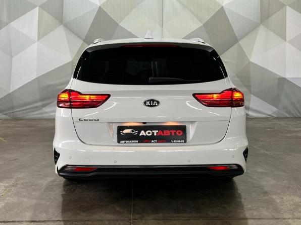 Kia Ceed III с пробегом 2021 года, цена 1 890 000 рублей, 65707 км, универсал, Автокод Объявления