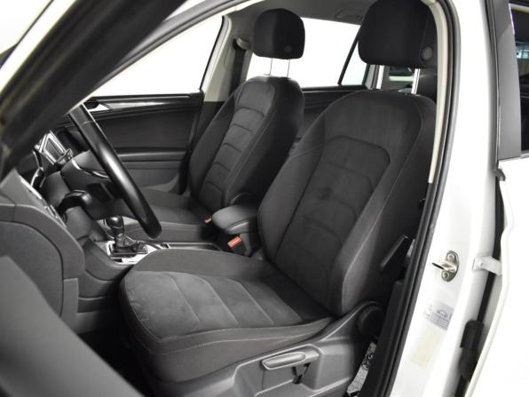 Volkswagen Tiguan II с пробегом 2017 года, цена 1 987 200 рублей, 180585 км, внедорожник, Автокод Объявления