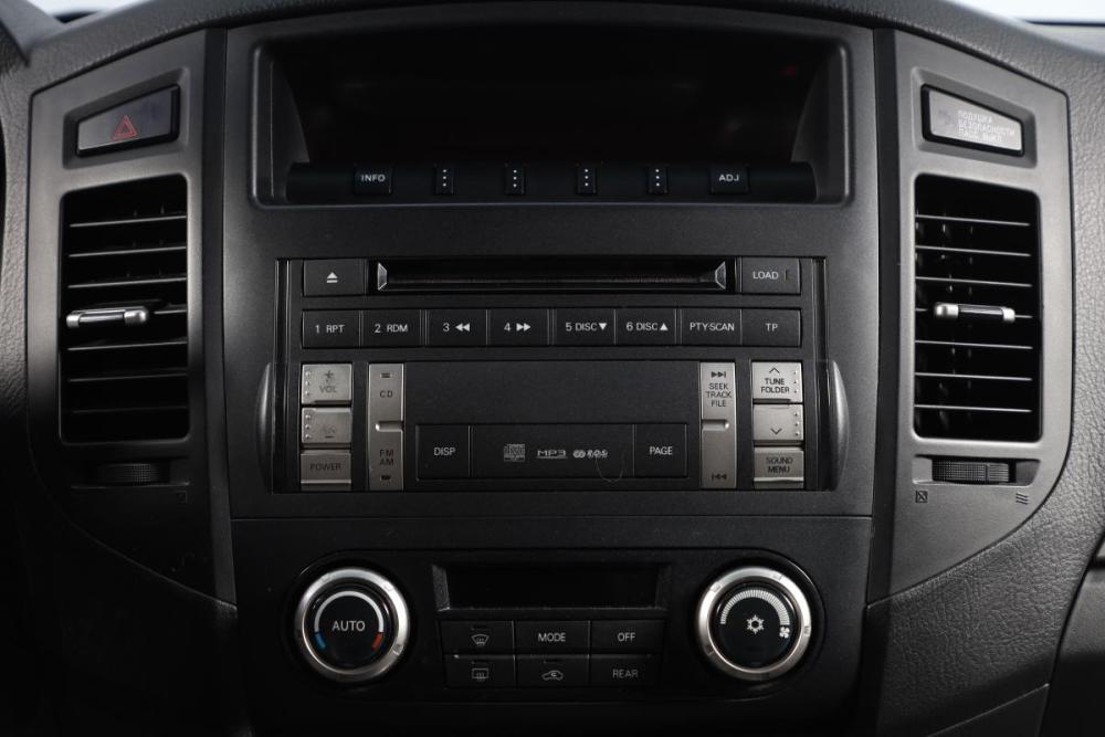 Mitsubishi Pajero IV Рестайлинг 1 Новосибирск  - изображение 11