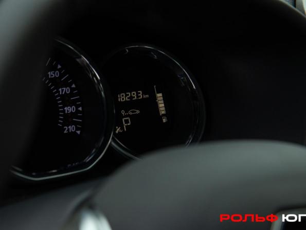 Renault Logan II Рестайлинг с пробегом 2022 года, цена 1 403 000 рублей, 7378 км, седан, Автокод Объявления