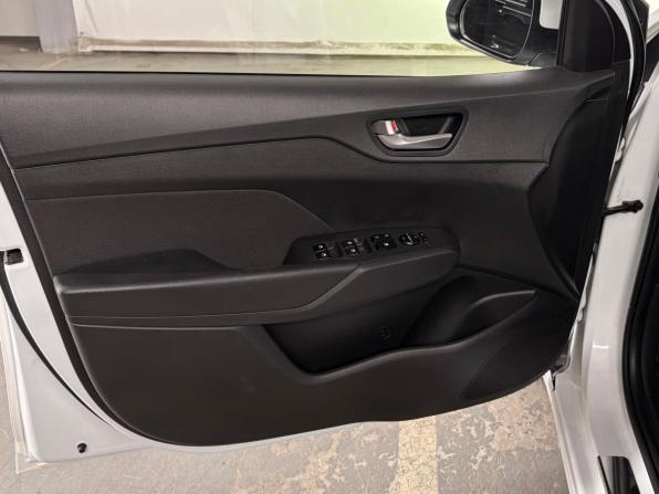 Hyundai Solaris II с пробегом 2019 года, цена 1 159 000 рублей, 157721 км, седан, Автокод Объявления