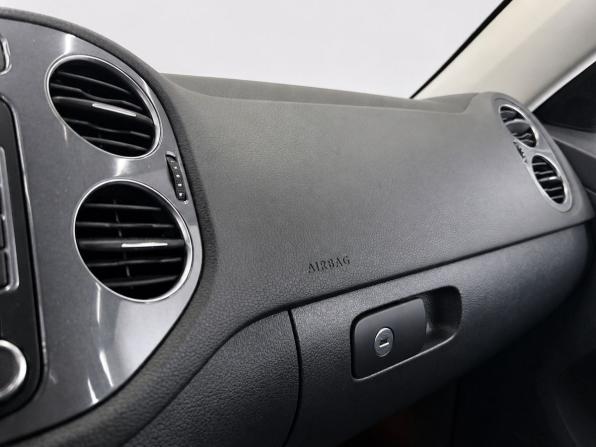 Volkswagen Tiguan I Рестайлинг с пробегом 2012 года, цена 1 299 000 рублей, 260167 км, внедорожник, Автокод Объявления