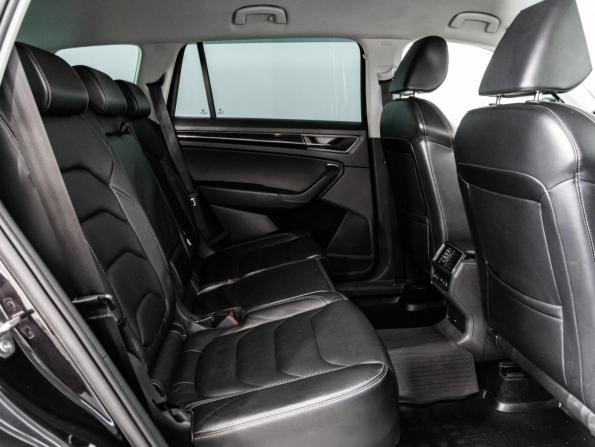 Skoda Kodiaq I с пробегом 2017 года, цена 1 799 000 рублей, 303654 км, внедорожник, Автокод Объявления