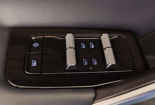 Geely Atlas II с пробегом 2024 года, цена 3 190 000 рублей, 23905 км, внедорожник, Автокод Объявления