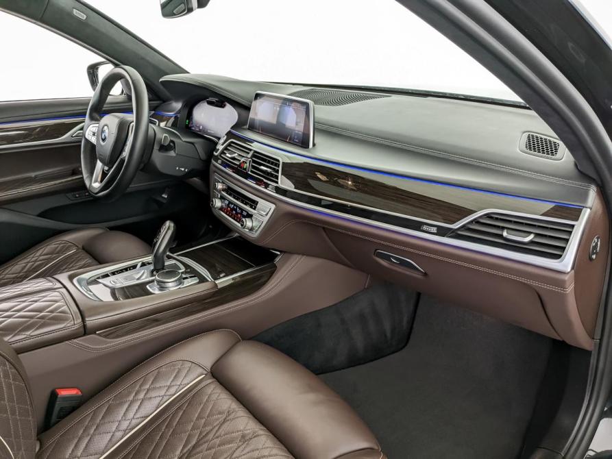 BMW 7 серии VI (G11/G12) Рестайлинг Москва  - изображение 11